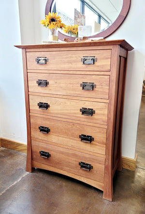 Glasgow 5-Drawer Chest - Sale Item