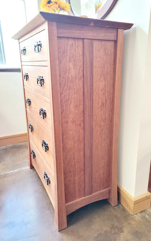 Glasgow 5-Drawer Chest - Sale Item