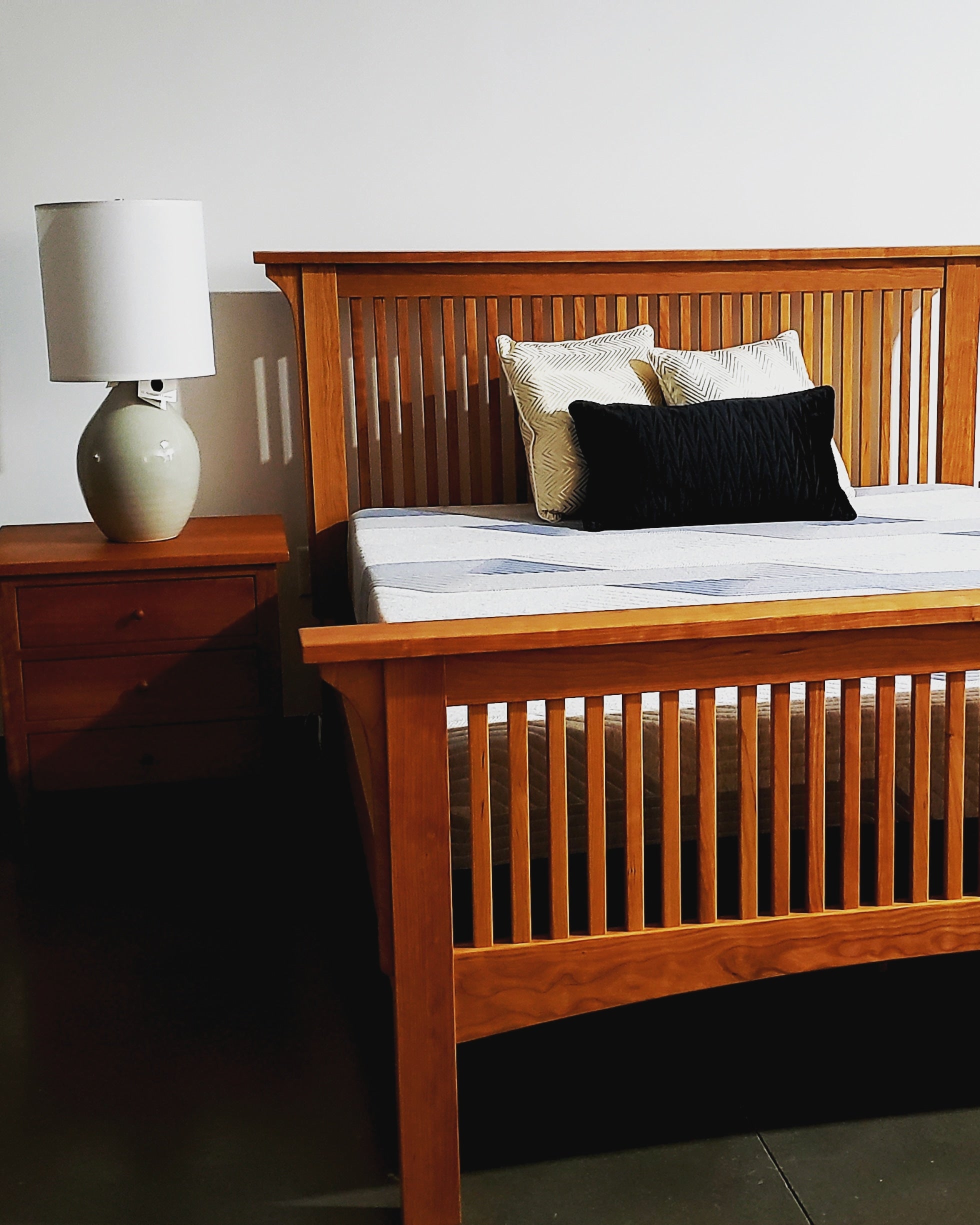 Prairie Bed | Hardwood Artisans Handcrafted Bedroom Furniture