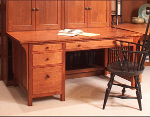 Craftsman Home Office Desk in Mahogany
